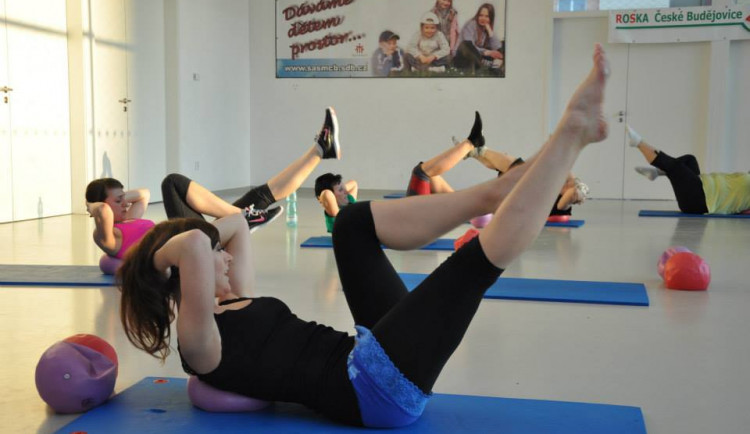 Cvičením bojují s roztroušenou sklerózou