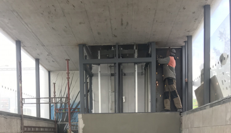 Podchod u hřbitova bude mít nově výtah.