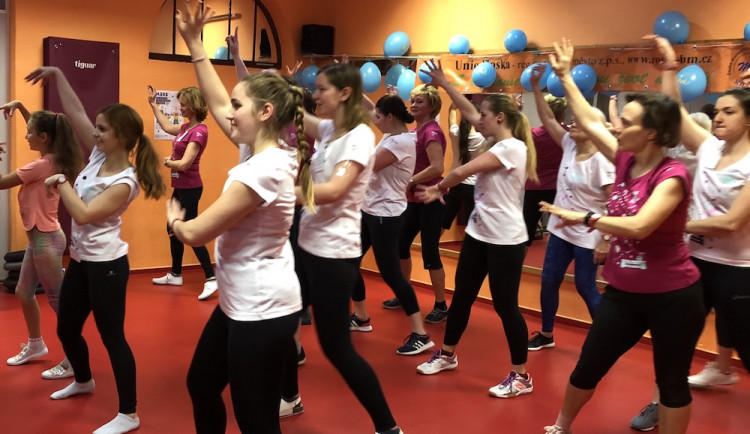 Lidé budou v Brně cvičit na podporu pacientů s roztroušenou sklerózou