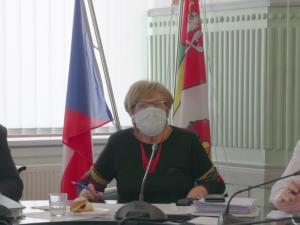 VIDEO: Jihočeský kraj vyčlení 100 milionů korun na nákup ochranných pomůcek