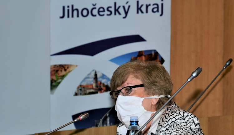 VIDEO: Situaci kolem koronaviru na jihu Čech shrnula hejtmanka v pravidelném videu