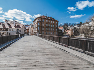 Místo turistů se ulicemi Krumlova prochází kachny. Jak vypadá turistická metropole bez lidí?