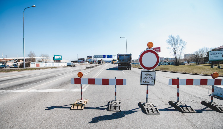 Most přes Dobrovodskou stoku čeká oprava. Řidiči musí počítat s omezením