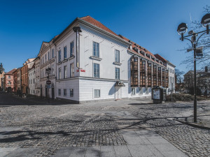 Jihočeské divadlo připravuje letní hraní, část herců je doma