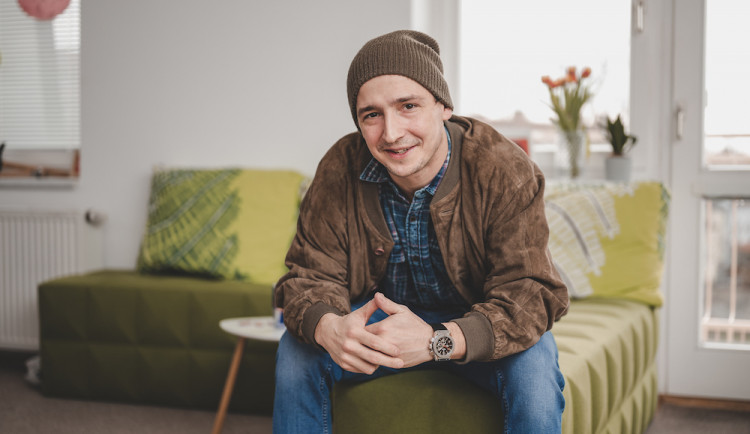 Za úspěšným chlapem stojí ženská. Na turné bude experiment, který nemusí vyjít, říká kouzelník Bakalář