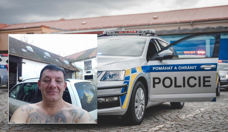 Nepoznáte muže na fotografii? Je podezřelý z podvodu