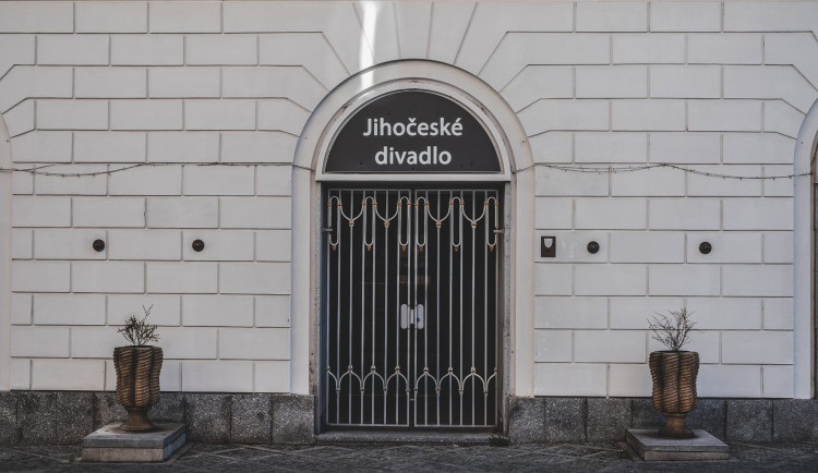 Jihočeská divadla začnou hrát v červnu, čekají na podmínky
