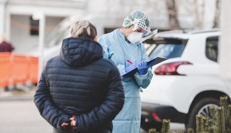 Jihočeský kraj bude plošně testovat lidi na Strakonicku a Písecku