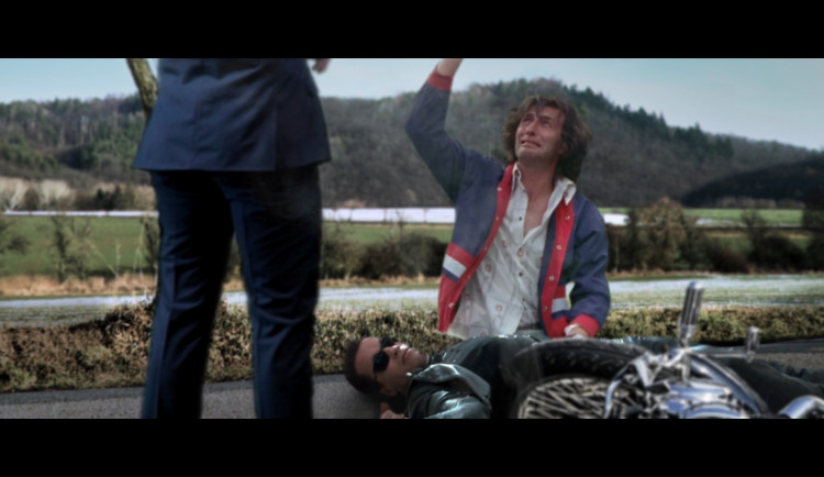 VIDEO: Arnold se vrátil z budoucnosti, aby zachránil Bohuše. Brněnští videokouzelníci jsou zpět s EETerminátorem