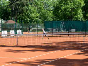 Nová tenisová víceúčelová hala rozšíří nabídku sportu i cestovního ruchu v Hluboké nad Vltavou