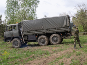 Jak se budete chovat k vozidlu, tak se vozidlo bude chovat k vám,  radí strakoničtí instruktoři novým řidičům