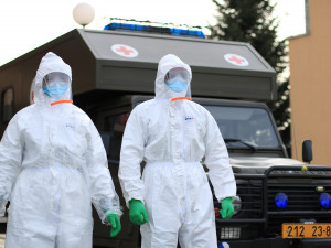 Strakoničtí vojáci otestovali téměř dva tisíce lidí na koronavir
