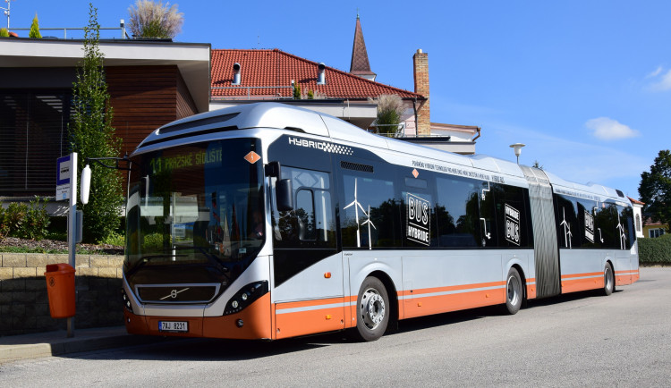Dopravní podnik koupil hybridní autobus Volvo 7900LAH