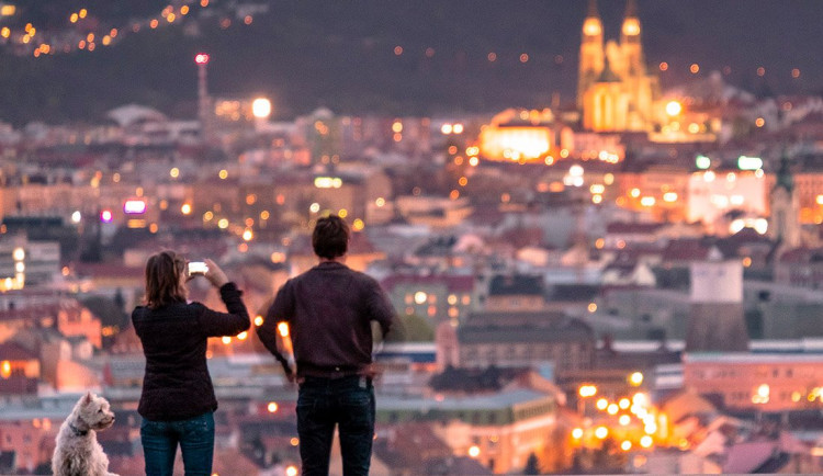 POLITICKÁ KORIDA: Jaké kroky by mělo Brno podniknout pro podporu svých obyvatel a podnikatelů zasažených koronavirem?