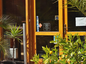 Firma LStech: Naším cílem při výrobě stojanů na dezinfekci byla kombinace pěkného designu, funkčnosti a dostupné ceny