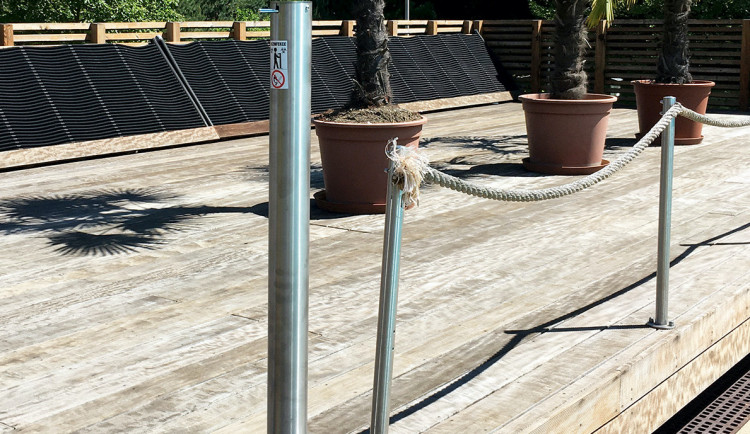 Firma LStech: Naším cílem při výrobě stojanů na dezinfekci byla kombinace pěkného designu, funkčnosti a dostupné ceny