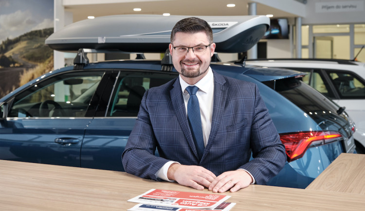 Čekání na slevy by se u aut nemuselo vyplatit