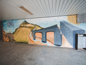 Podchod u nádraží oživily grafitti