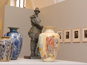 Autoři expozice Meziprůzkumy v Alšově jihočeské galerii: Nastal čas zbavit se předsudků
