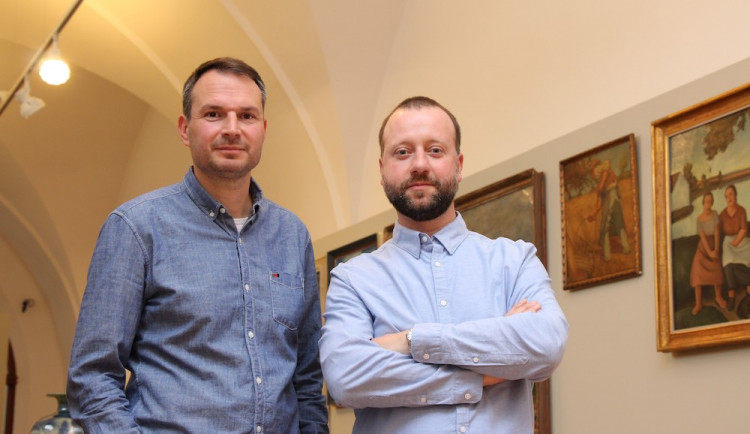 Autoři expozice Meziprůzkumy v Alšově jihočeské galerii: Nastal čas zbavit se předsudků