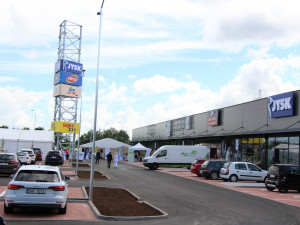Očekávané nové obchodní centrum Retail park Okružní: V pondělí otevíráme