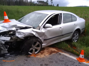 Dvaapadesátiletá žena nepřežila čelní střet u Červeného Hrádku