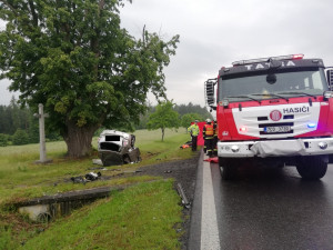 Na Táborsku se stala tragická dopravní nehoda, na místě zemřel starší řidič