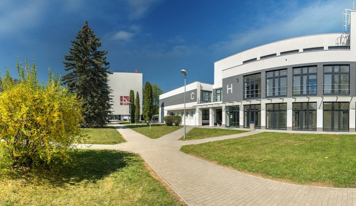 Dlouhodobé praxe, zahraniční stáže, moderní technologie… VŠTE klade důraz na rozvoj svých studentů