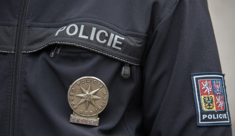 Bavorák ujížděl před policisty u Jablonného. Zdrogovaný řidič frčel rychlostí 230 km/h