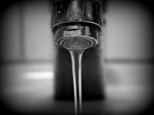 Lidé z Volar mohou po havárii opět brát pitnou vodu z vodovodu