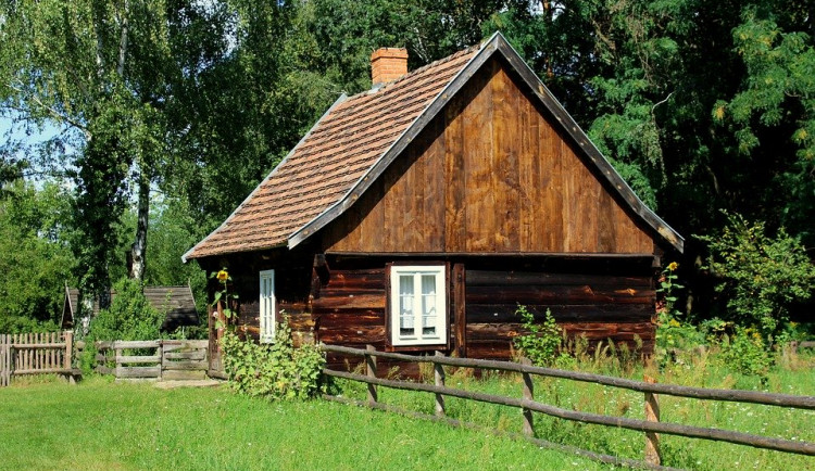 Chaty a chalupy v jižních Čechách podražily