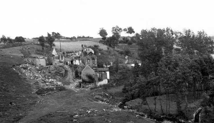 78 let od vypálení Ležáků: Pláč těch matek a dětí, to bylo to nejdrastičtější, co jsem v životě zažil, říká Vladimír Dušek