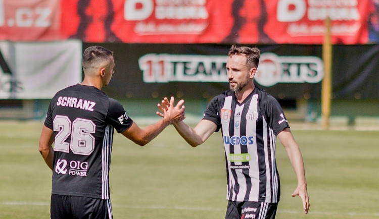 Když jsem střídal, měl jsem trochu slzy v očích, řekl Tomáš Sivok, který ukončil kariéru