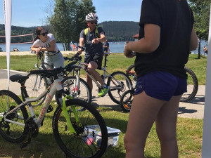 Bezpečná a zdravá cykloturistika s projektem Na kole jen s přilbou v Active Parku Lipno