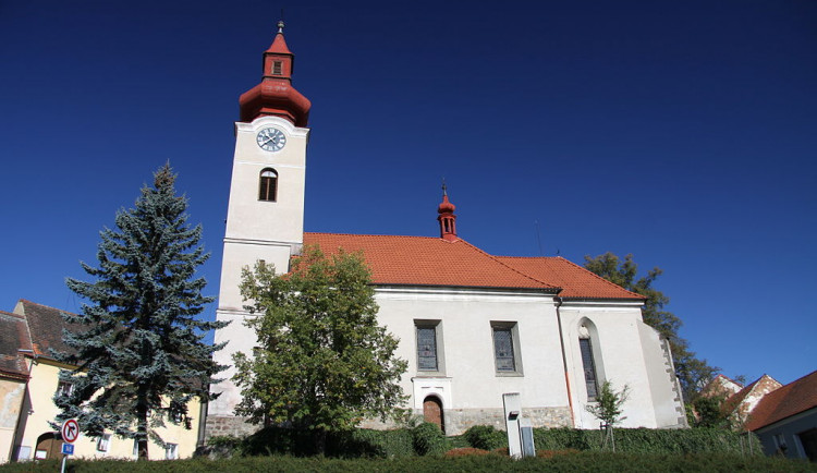 Ekumenická bohoslužba v Husinci připomněla reformátora Jana Husa