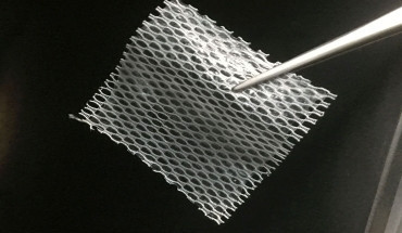 Čeští vědci vyvinuli unikátní náplast, která pacientům pomůže zahojit chronické rány