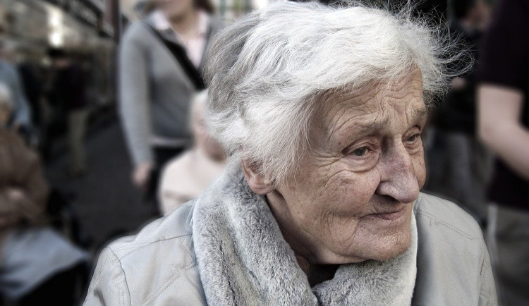 Počet seniorů nad 65 let na jihu Čech stoupnul za 4 roky o deset tisíc