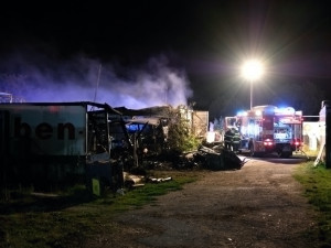 Požár dílny v Myslkovicích způsobil škodu za necelé dva miliony
