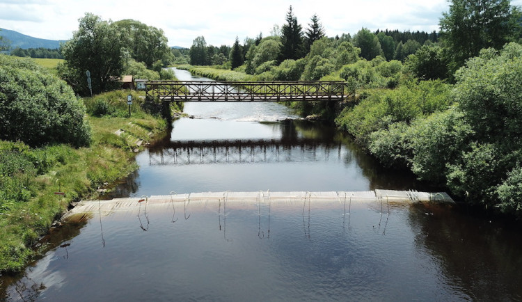 Migraci ryb z Lipna zřejmě zabrání kombinace dvou bariér