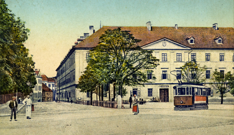 DRBNA HISTORIČKA: Rozcestník na Mariánském náměstí