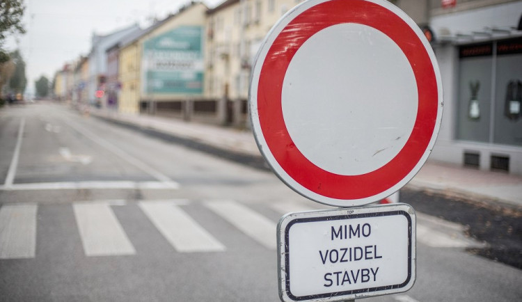 DOPRAVNÍ INFO: Řidiči v Týně nad Vltavou musí počítat s omezeními v rámci výstavby okružní křižovatky