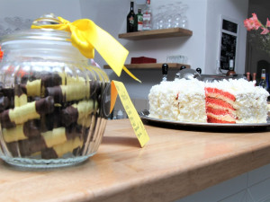 Moc dobré dortíky a silná sicilská káva. Café – bistro na dobré cestě v Hluboké nad Vltavou si lidé okamžitě zamilovali