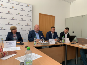 Jižní Čechy navštívil ministr Toman, řešil investice budějckého Výstaviště i používání chemie v okolí Římova