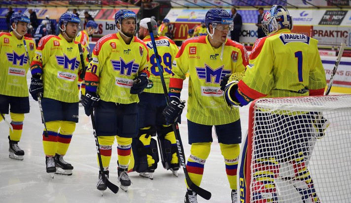 Motor musí opět do karantény, v tréninku ale může pokračovat