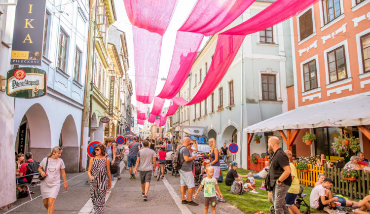 Letos pro vás rozsvítíme náměstí, vzkazuje tým festivalu Město lidem, lidé městu