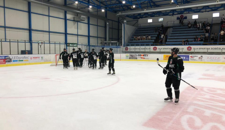 Hanzal zlákal do krajské ligy trojici hráčů se zkušenostmi z NHL