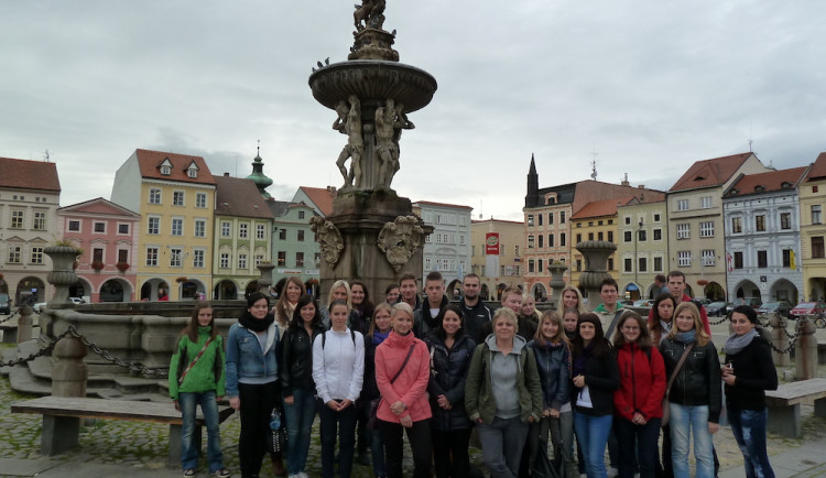 Chcete porozumět aktuálním bezpečnostním problémům? Studujte nově akreditovaný studijní program Vysoké školy evropských a regionálních studií