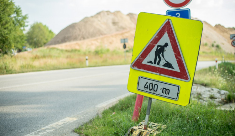 Řidiče zdrží na jihu Čech malé opravy. ŘSD za ně zaplatí přes čtyři miliony korun
