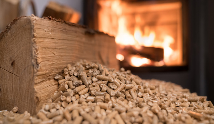 Pelety-CB: Nabízíme levné, kvalitní a ekologické palivo. Naleznete nás ve Vrbenské