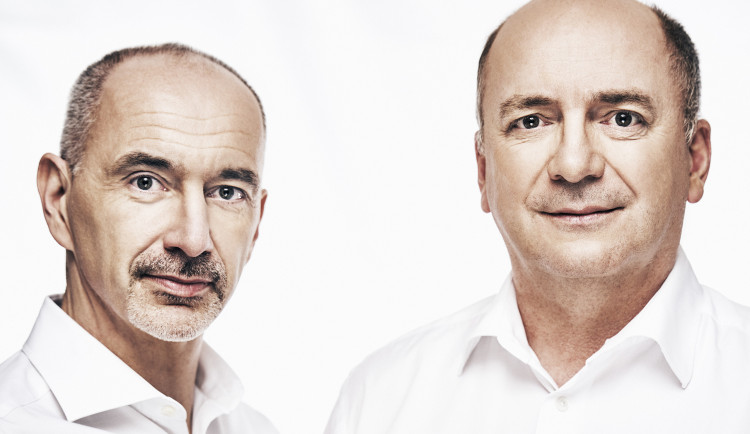 Napumpujeme krajské peníze do Vašich měst a obcí, říkají Martin Kuba, kandidát na hejtmana a odborný garant ekonomické části Tomáš Hajdušek